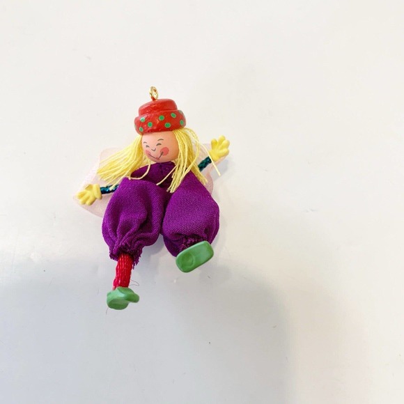Hallmark Keepsake Ornament Miniature Pixie Parachute & Paintbox Pixies Believe - Picture 5 of 8